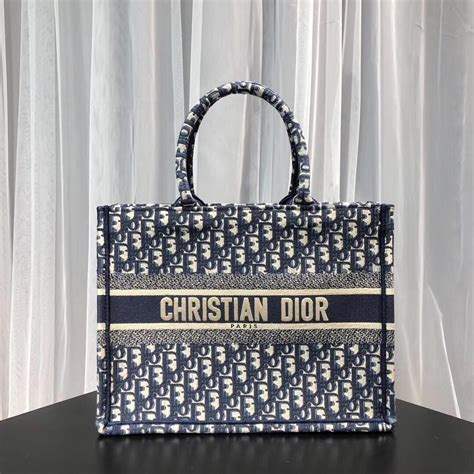 christian dior tote bag unboxing.